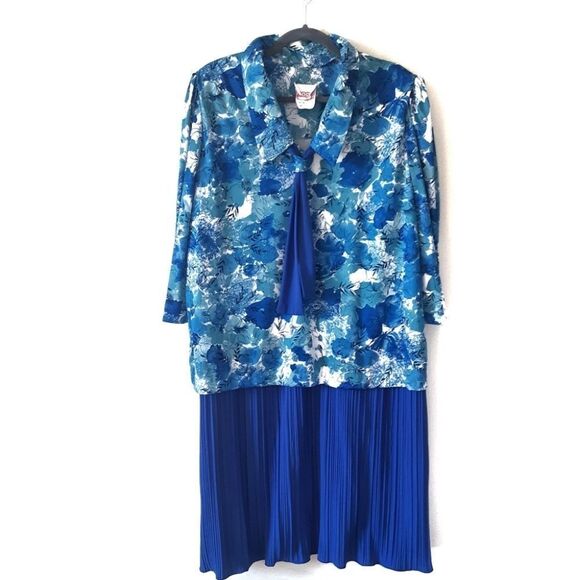 Vintage Blue and White Floral Secretary Bow Short Sleeve Dress - Picture 1 of 6